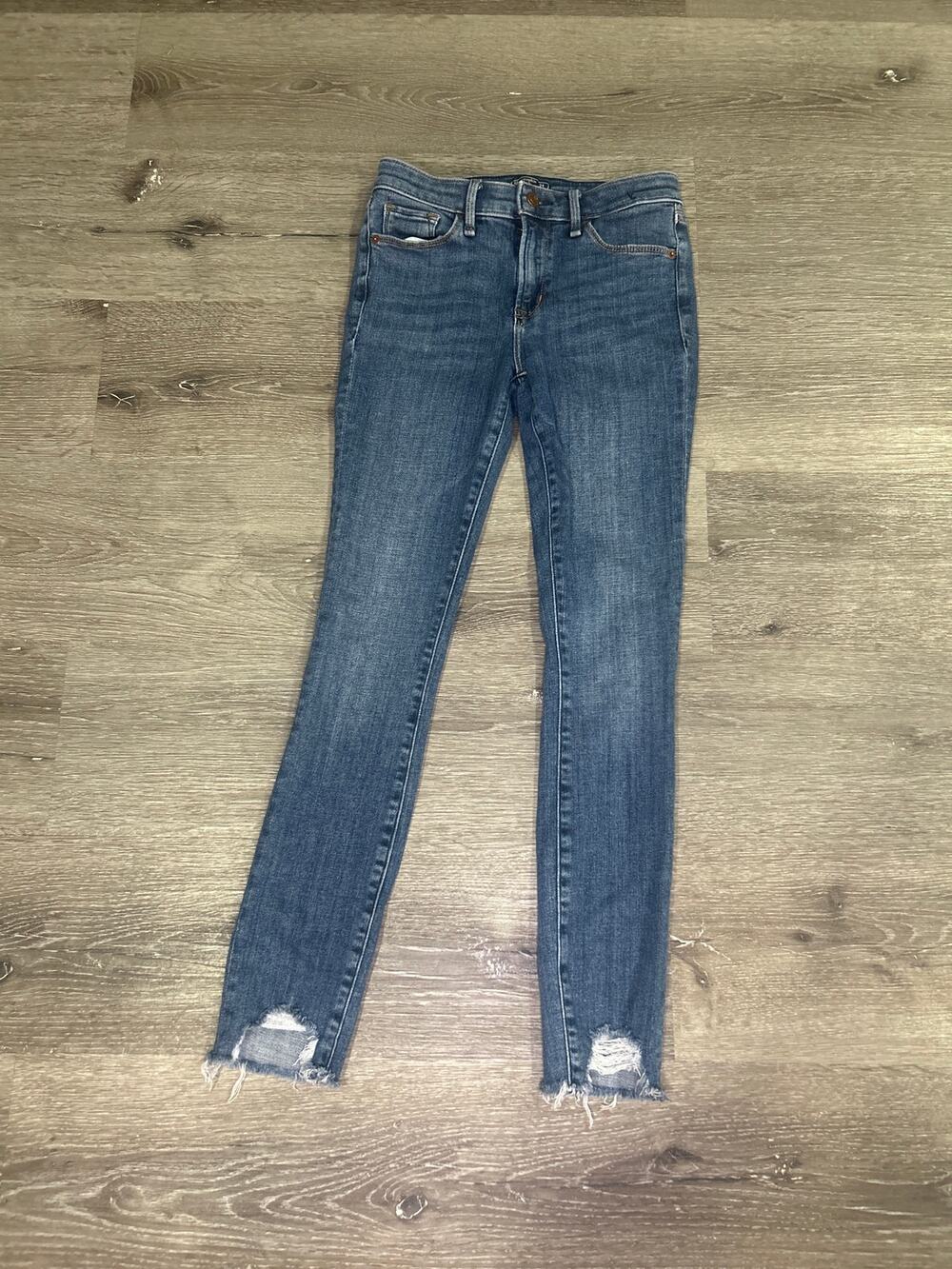 Abercrombie & Fitch Mid Rise Super Skinny Ankle Jeans Distressed Hem 24 / 00R